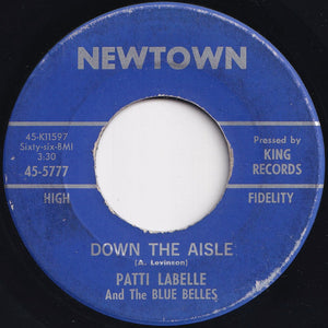 Patti La Belle And The Blue Belles - Down The Aisle (Wedding Song) / C'est La Vie (So Goes Life) (7 inch Record / Used)