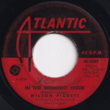 Load image into Gallery viewer, Wilson Pickett - In The Midnight Hour / I&#39;m Not Tired (7 inch Record / Used)
