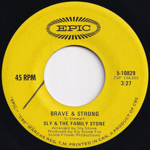 画像をギャラリービューアに読み込む, Sly &amp; The Family Stone - Runnin&#39; Away / Brave &amp; Strong (7 inch Record / Used)
