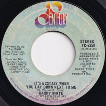 画像をギャラリービューアに読み込む, Barry White - It&#39;s Ecstasy When You Lay Down Next To Me / I Never Thought I&#39;d Fall In Love With You (7 inch Record / Used)
