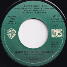 画像をギャラリービューアに読み込む, Janice McClain - Smack Dab In The Middle (Stereo) / (Mono) (7 inch Record / Used)
