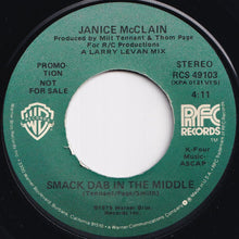 画像をギャラリービューアに読み込む, Janice McClain - Smack Dab In The Middle (Stereo) / (Mono) (7 inch Record / Used)
