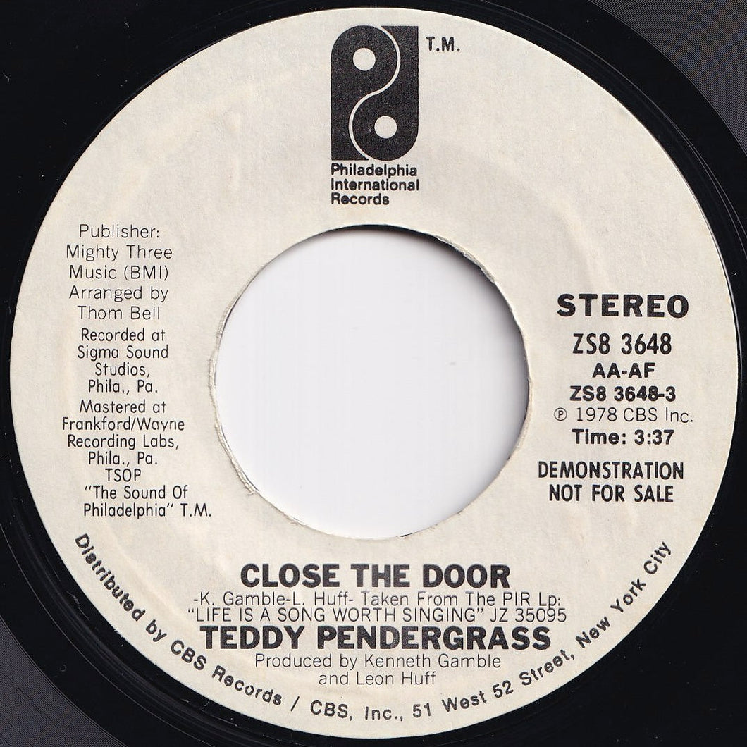 Teddy Pendergrass - Close The Door (Stereo) / (Mono) (7 inch Record / Used)