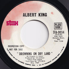 画像をギャラリービューアに読み込む, Albert King - Drowning On Dry Land / (Instrumental) (7 inch Record / Used)
