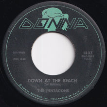 画像をギャラリービューアに読み込む, Pentagons - To Be Loved (Forever) / Down At The Beach (7 inch Record / Used)
