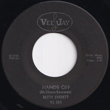 Load image into Gallery viewer, Betty Everett - The Shoop Shoop Song (It&#39;s In His Kiss) / Hands Off (7 inch Record / Used)
