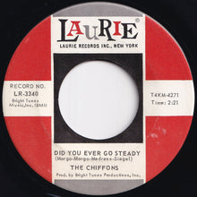 画像をギャラリービューアに読み込む, Chiffons - Sweet Talkin&#39; Guy / Did You Ever Go Steady (7 inch Record / Used)
