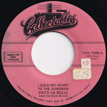 画像をギャラリービューアに読み込む, Patti LaBelle And The Bluebells - I Sold My Heart To The Junkman / Itty Bitty Twist (7 inch Record / Used)

