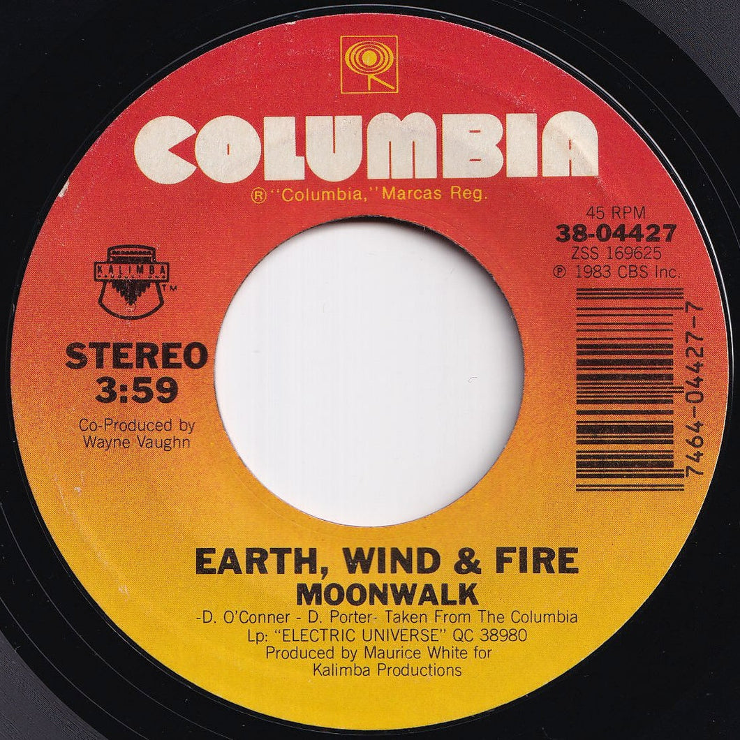 Earth, Wind & Fire - Moonwalk / We're Living In Our Own Time (7 inch Record / Used)