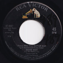 画像をギャラリービューアに読み込む, Duane Eddy - (Dance With The) Guitar Man / Stretchin&#39; Out (7 inch Record / Used)
