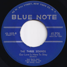 画像をギャラリービューアに読み込む, Three Sounds - Here We Come / Our Love Is Here To Stay (7 inch Record / Used)
