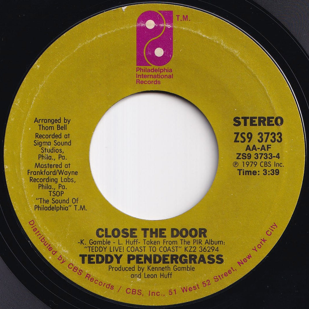 Teddy Pendergrass - Close The Door / Shout And Scream (7 inch Record / Used)