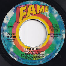 Load image into Gallery viewer, Candi Staton - Love Chain / I&#39;m Gonna Hold On (To What I Got This Time) (7 inch Record / Used)
