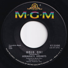 画像をギャラリービューアに読み込む, Herman&#39;s Hermits - Leaning On The Lamp Post / Hold On! (7 inch Record / Used)
