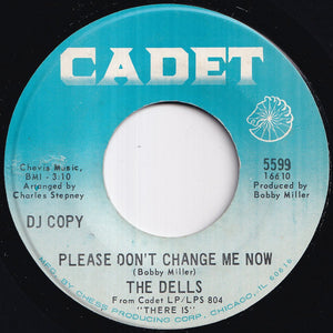 Dells - Wear It On Our Face / Please Don't Change Me Now (7 inch Record / Used)