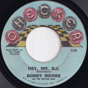 Bobby Moore & The Rhythm Aces - Searching For My Love / Hey, Mr. D.J. (7 inch Record / Used)