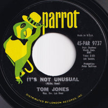 画像をギャラリービューアに読み込む, Tom Jones - It&#39;s Not Unusual / To Wait For Love (Is To Waste Your Life Away) (7 inch Record / Used)
