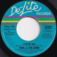 画像をギャラリービューアに読み込む, Kool &amp; The Gang - Get Down On It / Steppin' Out (7 inch Record / Used)
