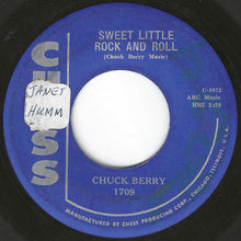 画像をギャラリービューアに読み込む, Chuck Berry - Sweet Little Rock And Roll / Joe Joe Gun (7 inch Record / Used)

