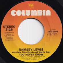 画像をギャラリービューアに読み込む, Ramsey Lewis - You Never Know / Lynn (7 inch Record / Used)
