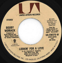 Load image into Gallery viewer, Bobby Womack - Lookin' For A Love / Let It Hang Out (7 inch Record / Used)
