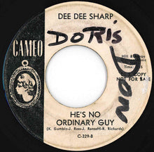 画像をギャラリービューアに読み込む, Dee Dee Sharp - Never Pick A Pretty Boy / He's No Ordinary Guy (7 inch Record / Used)
