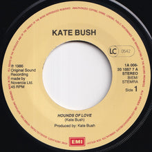画像をギャラリービューアに読み込む, Kate Bush - Hounds Of Love / The Handsome Cabin Boy (7 inch Record / Used)
