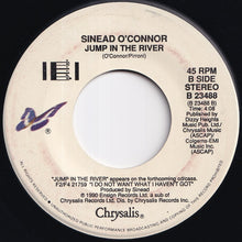 画像をギャラリービューアに読み込む, Sinead O'Connor - Nothing Compares 2 U / Jump In The River (7 inch Record / Used)
