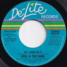 画像をギャラリービューアに読み込む, Kool &amp; The Gang - Get Down On It / Steppin' Out (7 inch Record / Used)
