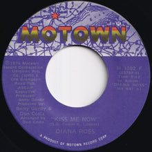 画像をギャラリービューアに読み込む, Diana Ross - Love Hangover / Kiss Me Now (7 inch Record / Used)

