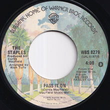 画像をギャラリービューアに読み込む, Staples - Love Me, Love Me, Love Me / Pass It On (7 inch Record / Used)
