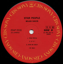 画像をギャラリービューアに読み込む, Miles Davis - Star People (LP Record / Used)
