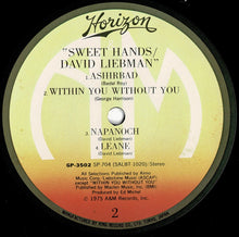 画像をギャラリービューアに読み込む, David Liebman - Sweet Hands (LP Record / Used)
