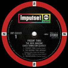 画像をギャラリービューアに読み込む, Chico Hamilton - Passin' Thru (LP Record / Used)

