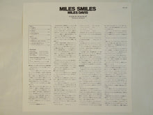 画像をギャラリービューアに読み込む, Miles Davis - Miles Smiles (LP-Vinyl Record/Used)
