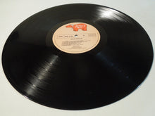 Laden Sie das Bild in den Galerie-Viewer, Freddie King - Larger Than Life (LP-Vinyl Record/Used)
