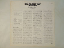画像をギャラリービューアに読み込む, Miles Davis - In A Silent Way (LP-Vinyl Record/Used)
