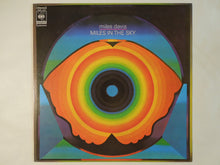 画像をギャラリービューアに読み込む, Miles Davis - Miles In The Sky (LP-Vinyl Record/Used)
