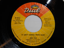 Load image into Gallery viewer, Joe Tex - It Ain&#39;t Gonna Work Baby / You Said A Bad Word (7inch-Vinyl Record/Used)
