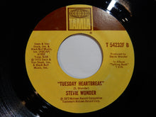 Laden Sie das Bild in den Galerie-Viewer, Stevie Wonder - You Are The Sunshine Of My Life / Tuesday Heartbreak (7inch-Vinyl Record/Used)
