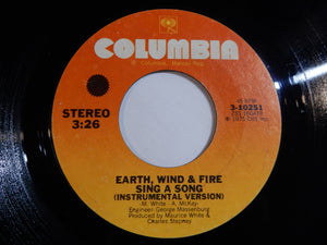 Earth, Wind & Fire - Sing A Song / (Instrumental Version) (7inch-Vinyl Record/Used)