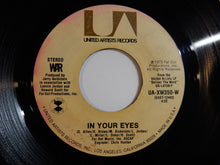 画像をギャラリービューアに読み込む, War - Me And Baby Brother / In Your Eyes (7inch-Vinyl Record/Used)
