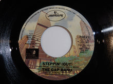 画像をギャラリービューアに読み込む, Gap Band - Steppin&#39; (Out) / You Are My High (7inch-Vinyl Record/Used)
