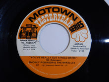 Load image into Gallery viewer, Smokey Robinson, Miracles - I&#39;ll Try Something New / You&#39;ve Really Got A Hold On Me (7inch-Vinyl Record/Used)
