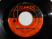 Load image into Gallery viewer, Sam &amp; Dave - Soul Sister, Brown Sugar / Come On In (7inch-Vinyl Record/Used)
