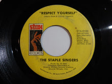 Load image into Gallery viewer, Staple Singers - Respect Yourself / You&#39;re Gonna Make Me Cry (7inch-Vinyl Record/Used)
