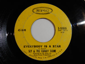 Sly & The Family Stone - Thank You (Falettinme Be Mice Elf Agin) / Everybody Is A Star (7inch-Vinyl Record/Used)