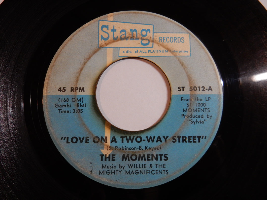 Moments - Love On A Two-Way Street / I Won't Do Anything (7inch-Vinyl Record/Used)