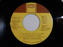 画像をギャラリービューアに読み込む, Smokey Robinson - I&#39;ve Made Love To You A Thousand Times / Into Each Rain Some Life Must Fall (7inch-Vinyl Record/Used)
