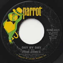 Load image into Gallery viewer, Tom Jones - Help Yourself / Day By Day (7inch-Vinyl Record/Used)
